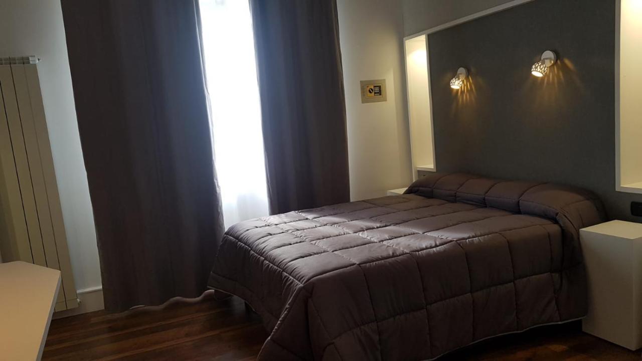 Hotel Mediterraneo Qualiano Zewnętrze zdjęcie